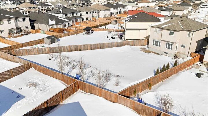 Property Photo:  31 Falcon Creek Bay  MB R3Y 0V4 