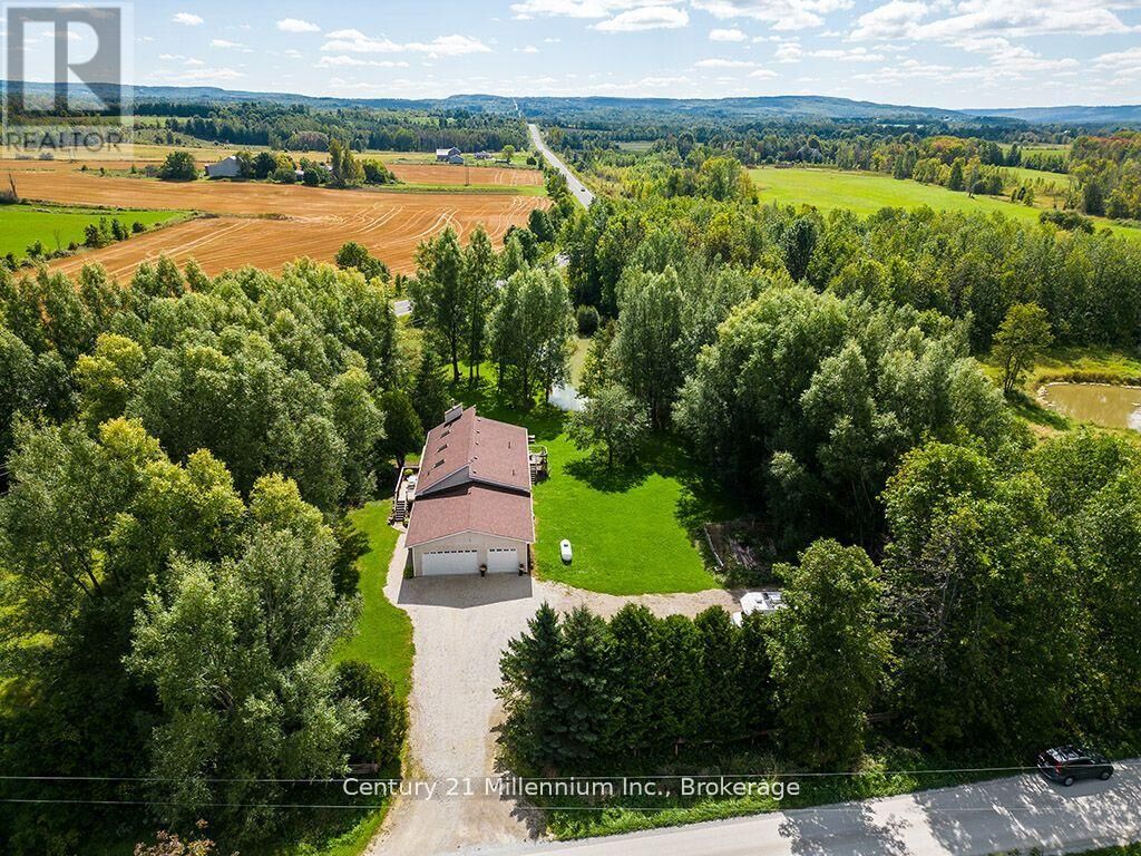 Property Photo:  727302 22 C Sideroad  ON N0H 1N0 