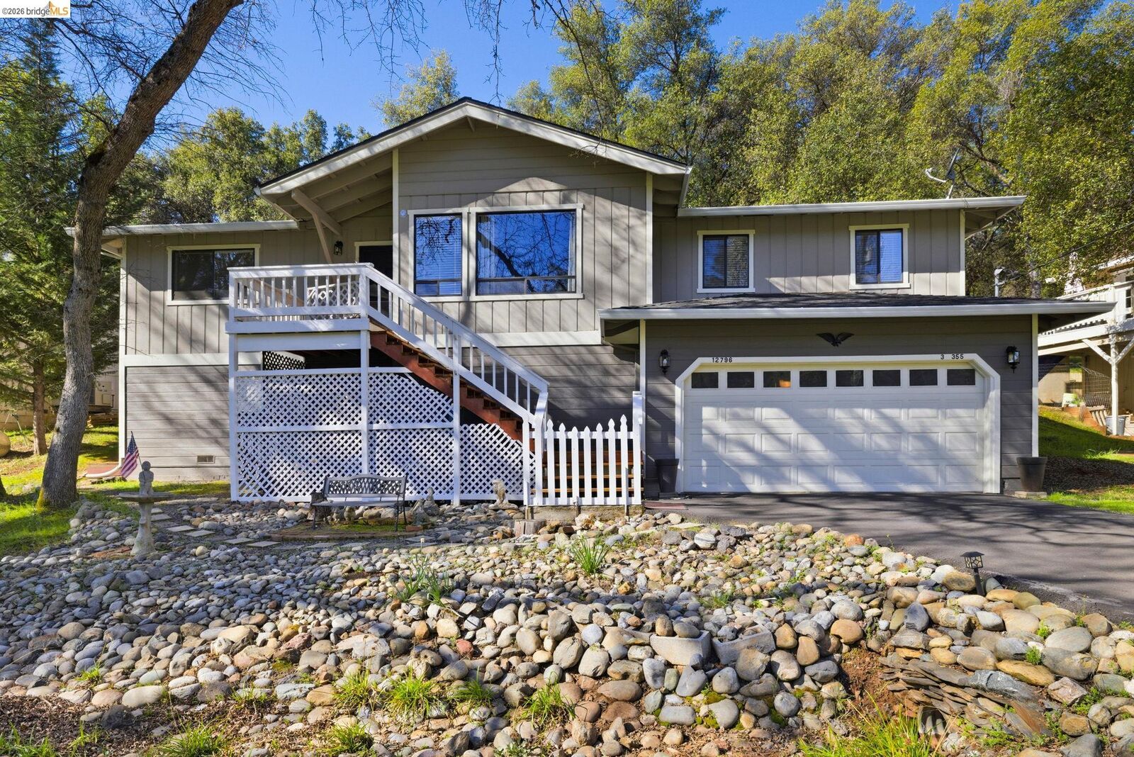 Property Photo:  12796 Cresthaven Dr  CA 95321 