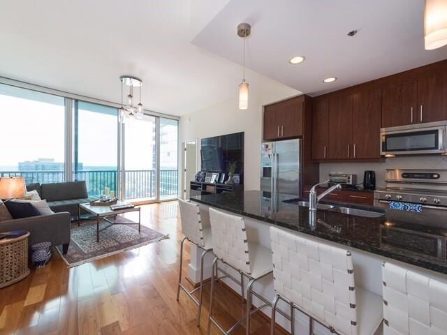 Property Photo:  1080 Peachtree Street NE 1904  GA 30309 