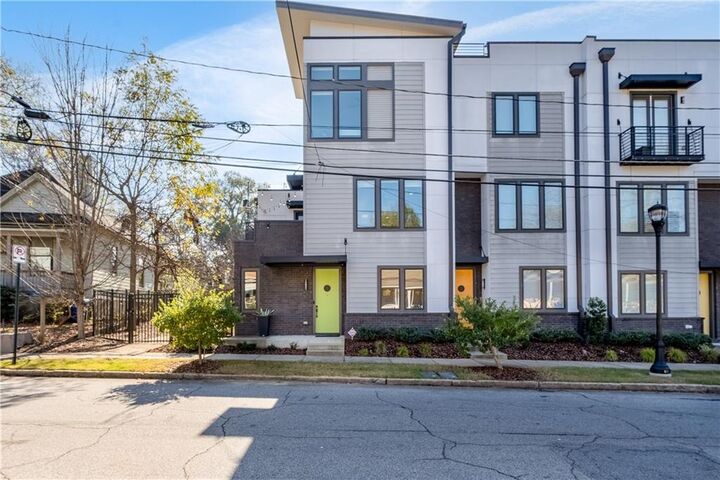 Property Photo:  415 Gartrell Street SE 1  GA 30312 