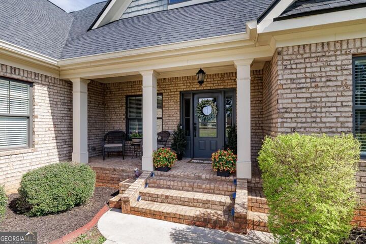 Property Photo: 12 Blackthorn Road GA 30628