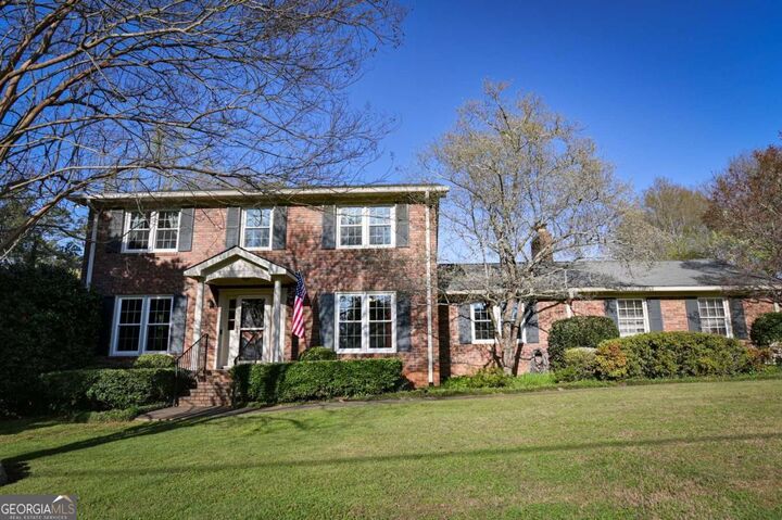 Property Photo:  335 Sandstone Drive  GA 30605 