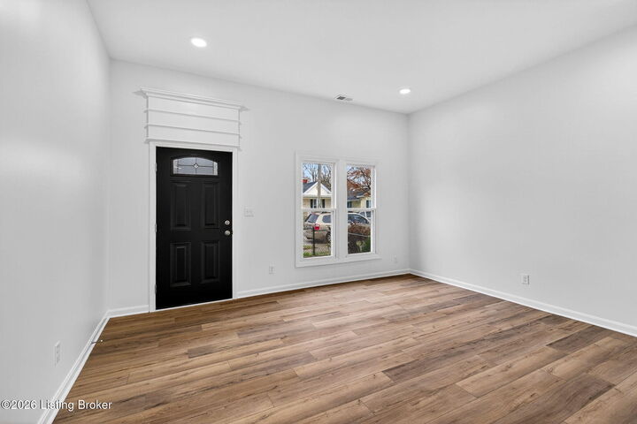 Property Photo:  508 Lilly Ave  KY 40217 