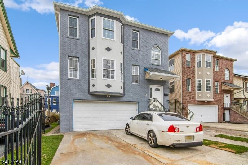 Property Photo:  150 N Munn Ave  NJ 07017 
