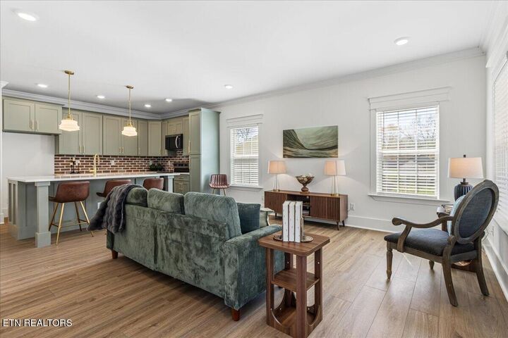 Property Photo:  911 Indiana Ave  TN 37331 