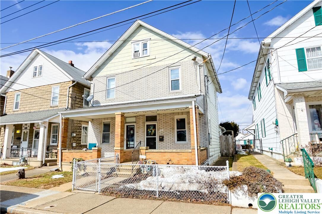 Property Photo:  455 E 11th Street  PA 18067 