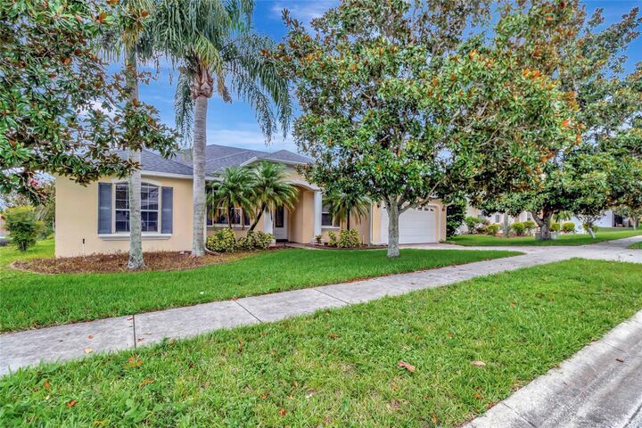 Property Photo:  13036 Baybrook Lane  FL 34711 