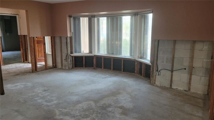 Property Photo:  660 64th Avenue  FL 33706 