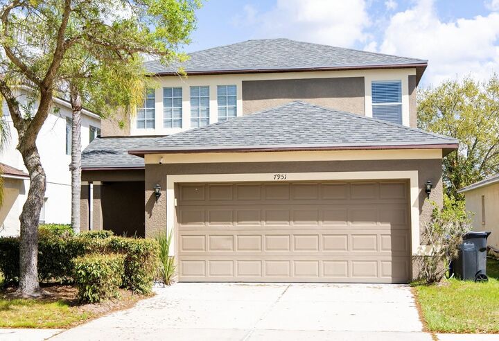 Property Photo: 7951 Carriage Pointe Drive FL 33534