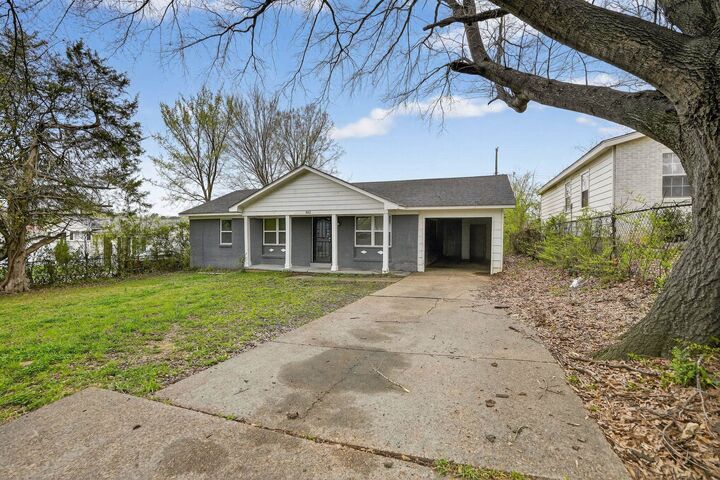 Property Photo:  812 Leacrest Ave  TN 38109 