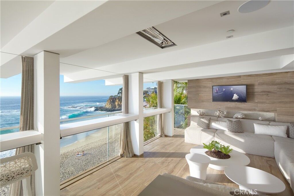 Property Photo:  14 Lagunita Drive  CA 92651 