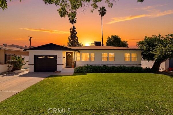 Property Photo: 4866 Sunnyside CA 92506