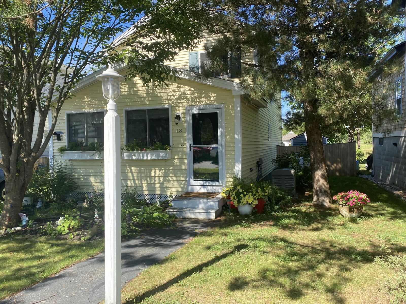 Property Photo:  18 Camp Ellis Avenue  ME 04072 