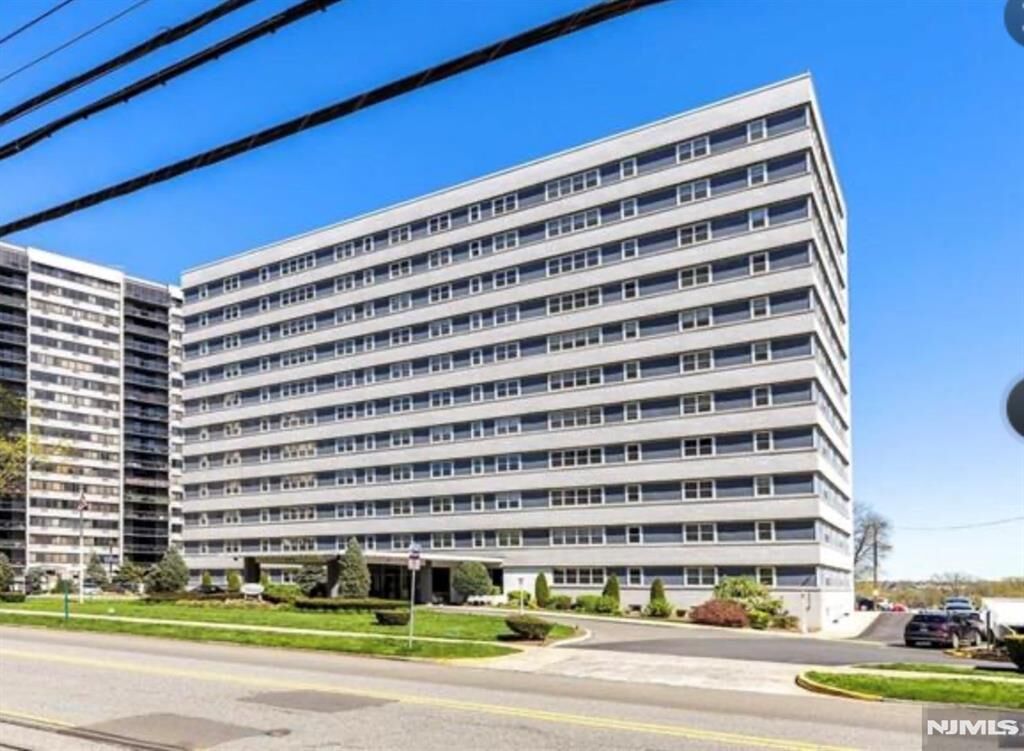 Property Photo: 280 Prospect Avenue 5D NJ 07601