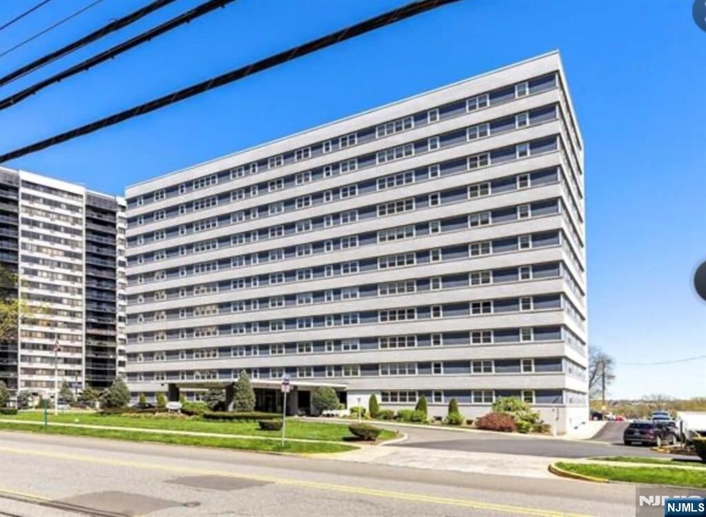 Property Photo:  280 Prospect Avenue 5D  NJ 07601 