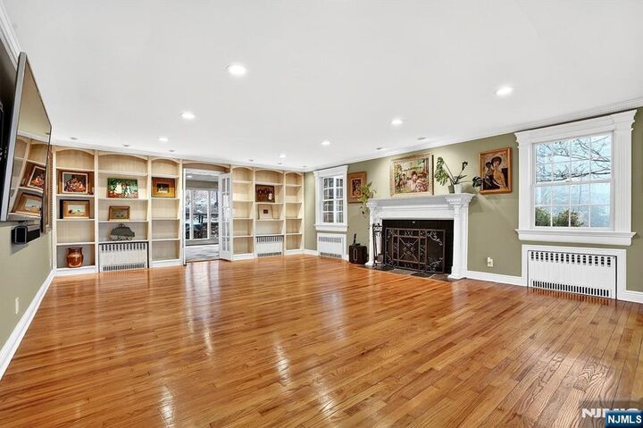 Property Photo: 8 Hemlock Lane NJ 07405