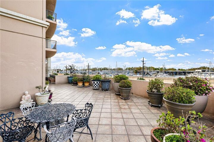 Property Photo:  232 Lake Marina Avenue 2A  LA 70124 
