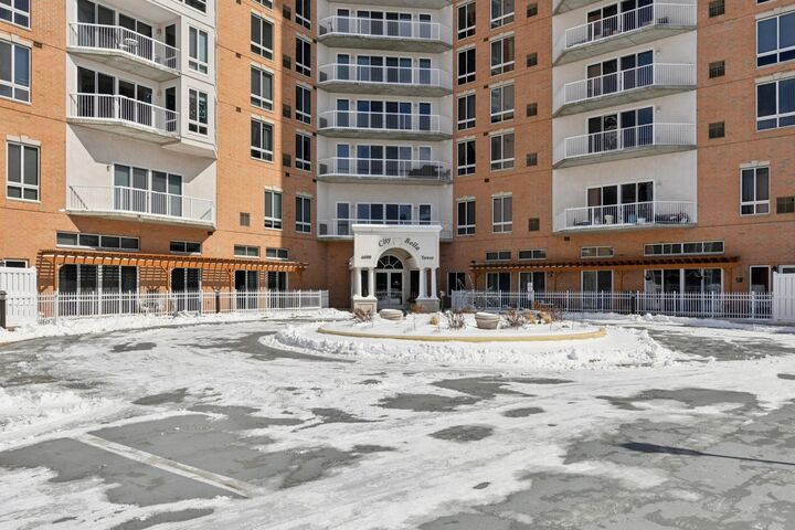 Property Photo:  6600 Lyndale Avenue S 1407  MN 55423 