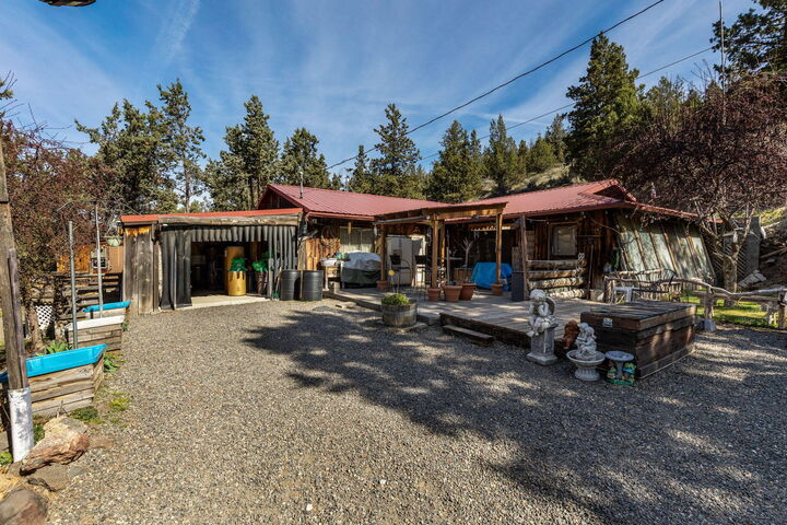 Property Photo:  6792 SE Juniper Canyon Road  OR 97754 