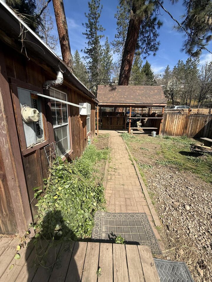 Property Photo:  7422 Rogue River Drive  OR 97539 