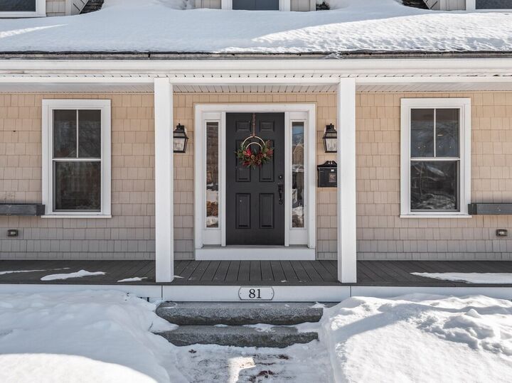 Property Photo: 81 Longmeadow Dr MA 01852