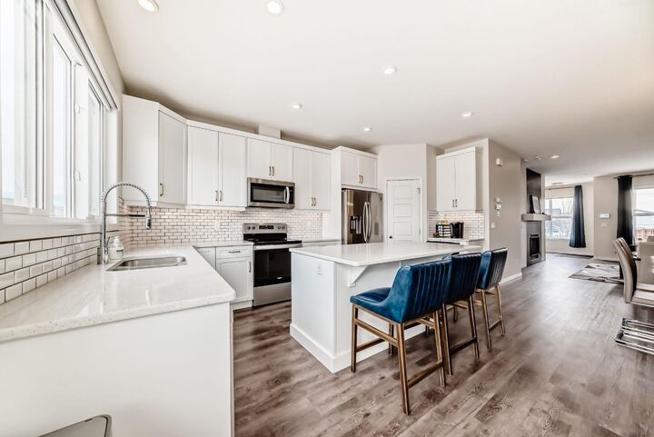 Property Photo:  115 Homestead Drive NE  AB T3J 2G8 