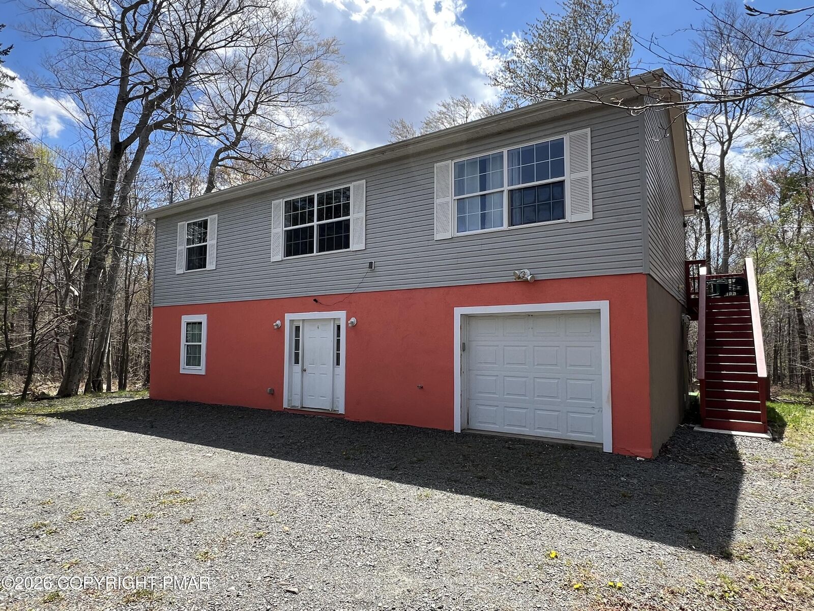 Property Photo: 5265 Glen Terrace PA 18466