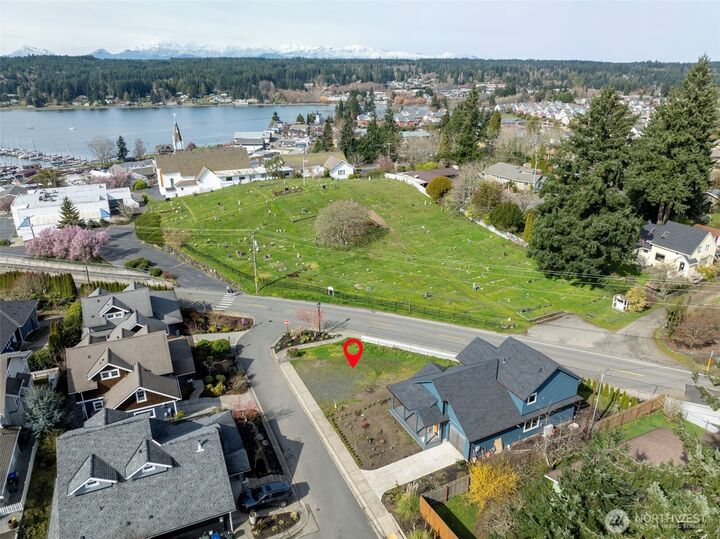 Property Photo:  515  Antonson Lane NE  WA 98370 