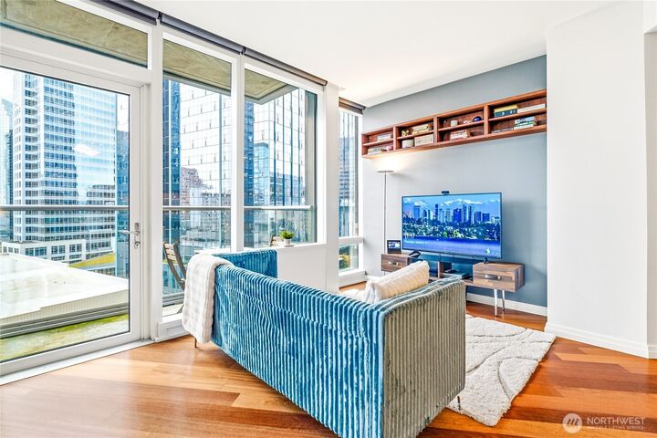 Property Photo: 10700 NE 4th Street 1308 WA 98004