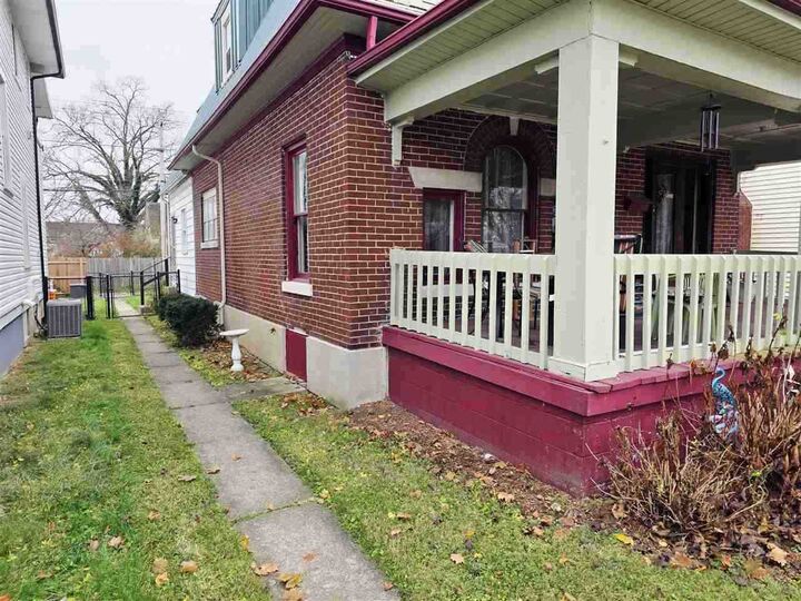 Property Photo:  323 W Main Street  IN 47374 