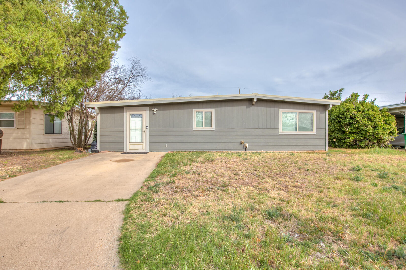 Property Photo:  2116 Chapman Street  TX 76901 