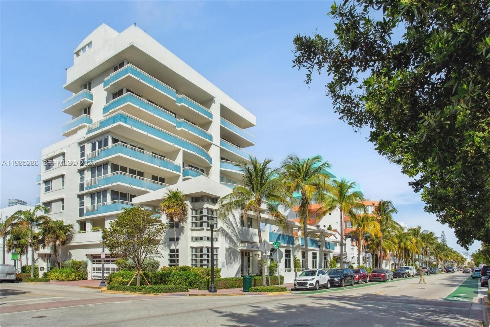 Property Photo:  200 Ocean Dr 5A  FL 33139 