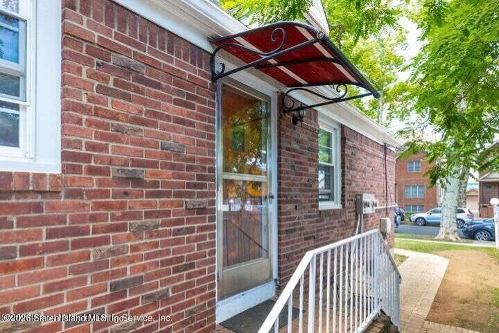 Property Photo: 88 Fremont Avenue 2 NY 10306