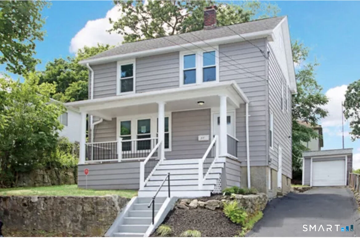 Property Photo:  217 Ledgeside Avenue  CT 06708 