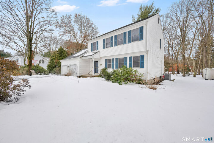 Property Photo:  10 Devonshire Drive  CT 06074 