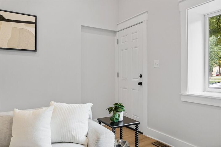 Property Photo:  804 Cedar Ave  PA 15212 