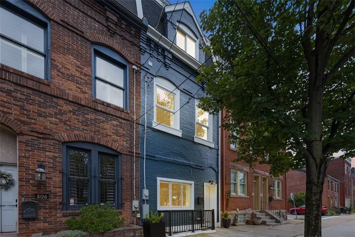 Property Photo:  804 Cedar Ave  PA 15212 