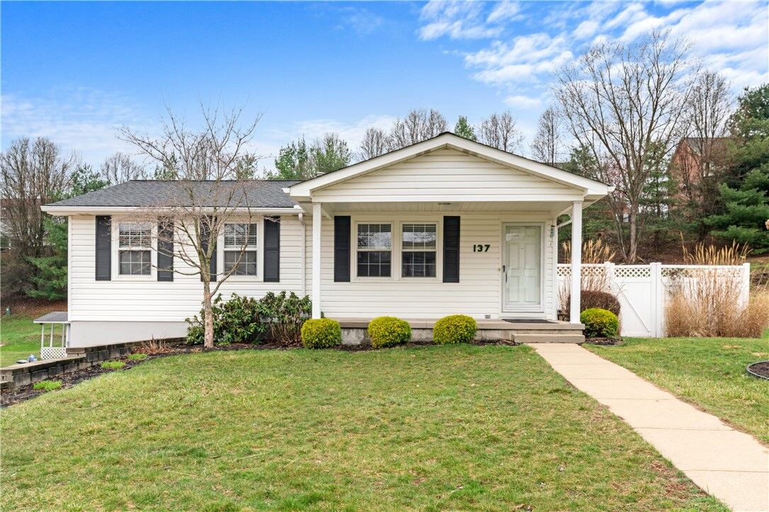 Property Photo:  137 Old Ridge Rd  PA 15108 