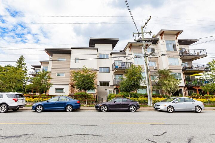 Property Photo: 11935 Burnett Street 109 BC V2X 9A9