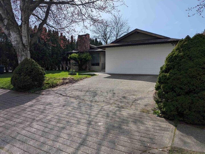 Property Photo: 6099 172 Street BC V3S 4Y2