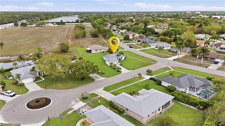 Property Photo: 750 Cherry Blossom Ct FL 34120