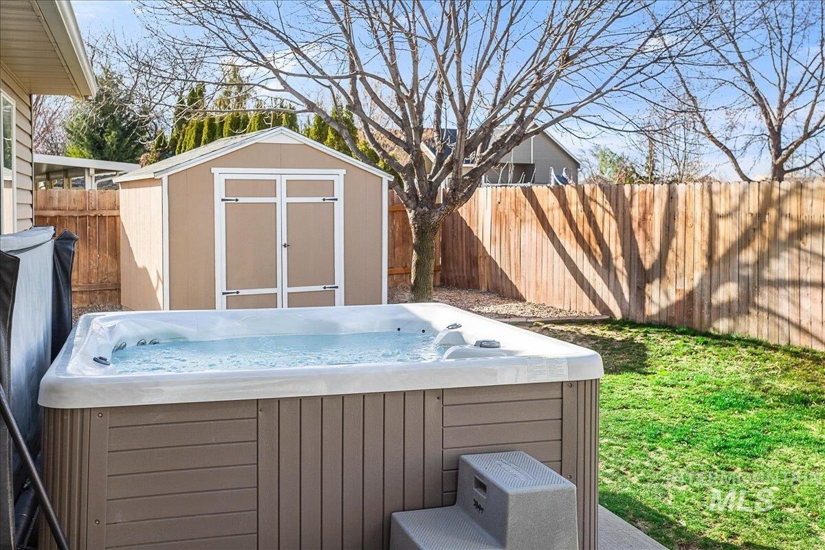 Property Photo: 533 W Palmer Dr ID 83686-8389