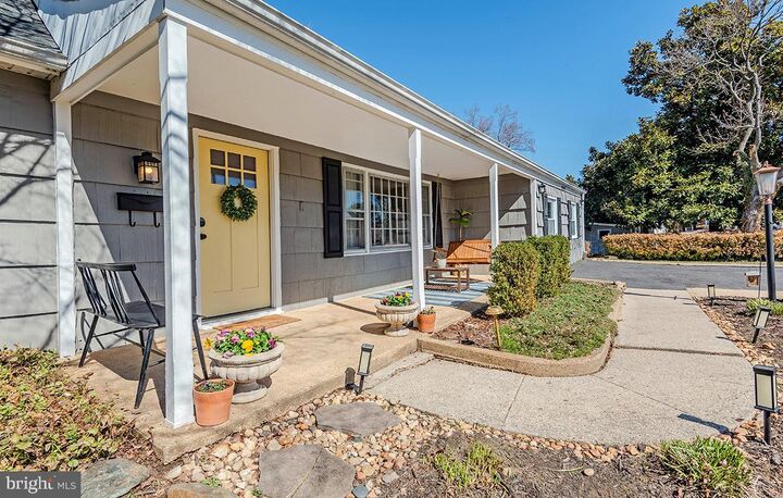 Property Photo:  12520 Chelton Lane  MD 20715 