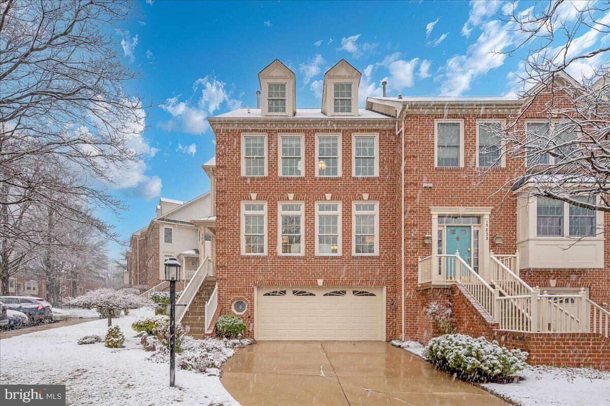 Property Photo:  15825 Glacier Court  MD 20878 