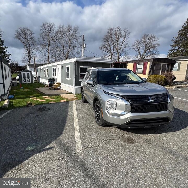 Property Photo:  4047 Columbia Avenue S  PA 17512 