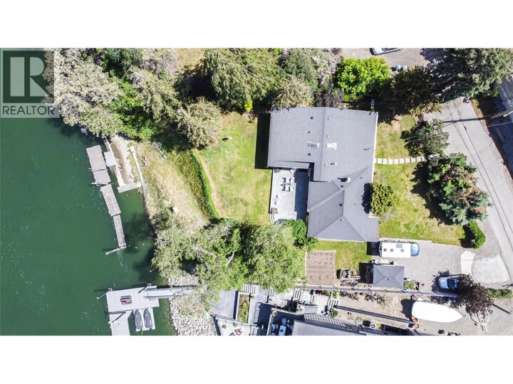 Property Photo: 1590 Lorne Street East BC V2C 1X6