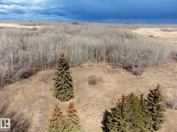 Property Photo:  23246 Twp  Rd 521A  AB T8B 1G8 