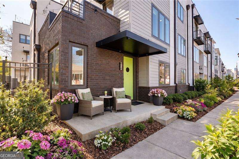 Property Photo:  415 Gartrell Street SE 1  GA 30312 