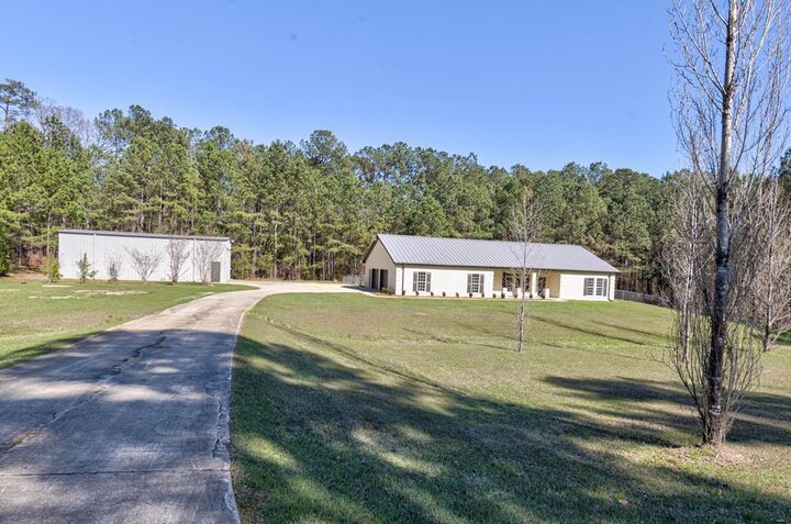 Property Photo: 19 Kingson Street GA 31808